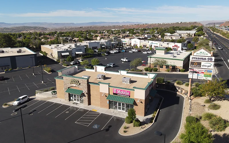Pineview Plaza